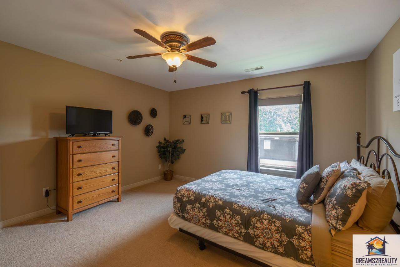 4Br Walk-In - Foosball Table - Hot Tub - Fire Pit - Free Tickets Included - Dv166 Branson Esterno foto